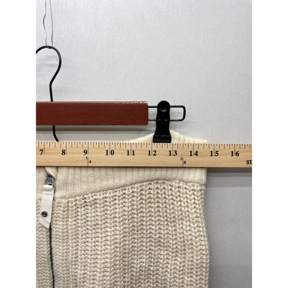 Lululemon Falling Freely Neck Warmer Ivory 100% Merino Wool Zippered Scarf - Picture 4 of 7